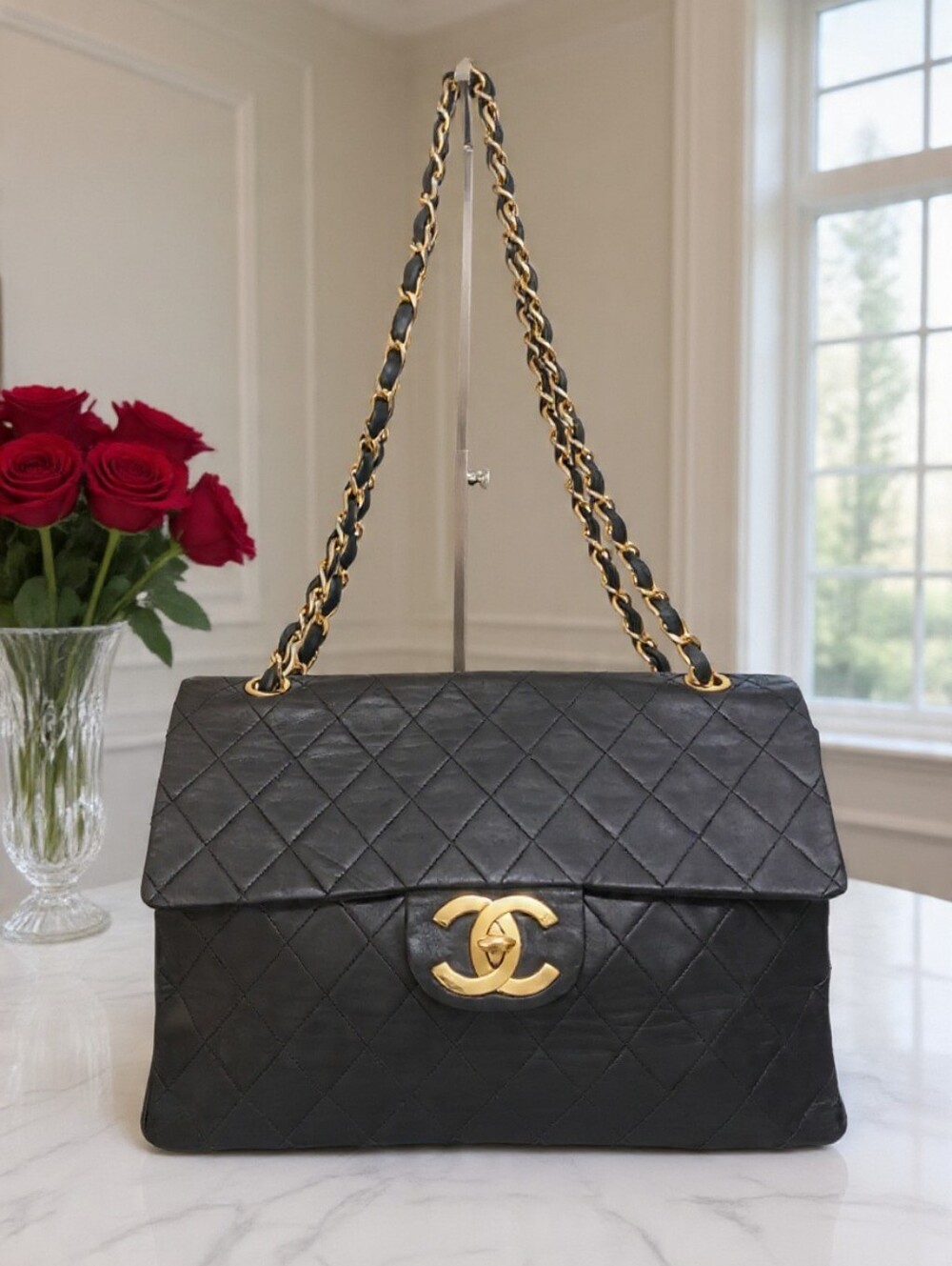 Chanel Vintage 34 ✨️ 1980 Maxi Flap Matelasse Black Lambskin 24K GHW